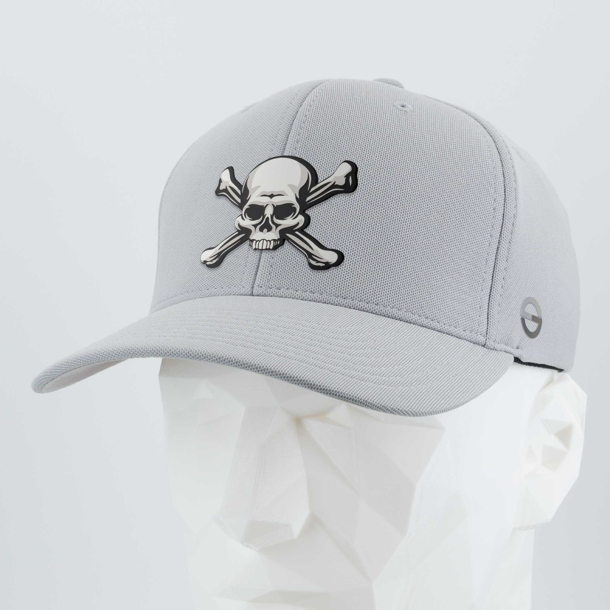 Pirate Skull & Crossbones, Jolly Roger (Double Layer Silicone) - Flexfit® Cool & Dry Cap